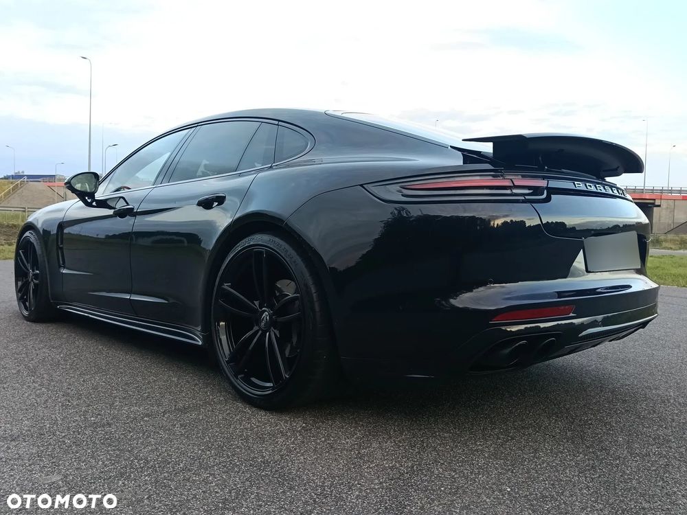 Porsche Panamera - 34