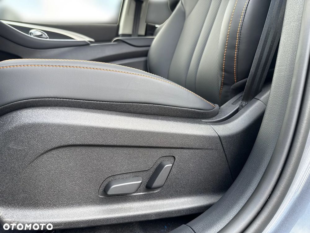 BYD Sealion 5 - 13