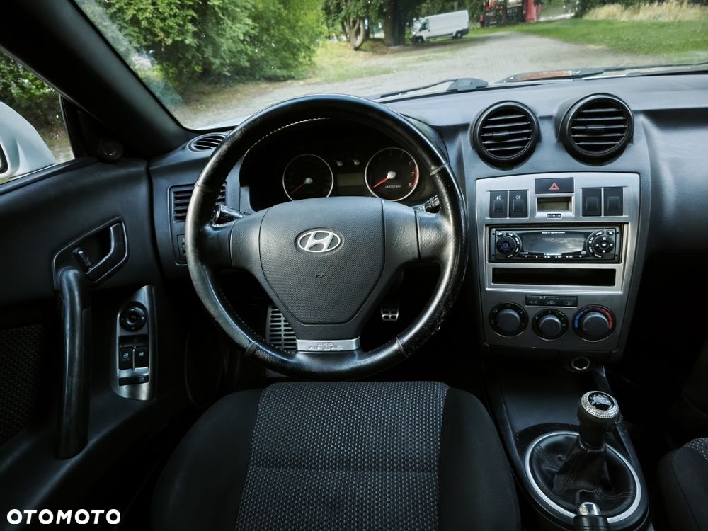 Hyundai Coupe - 8