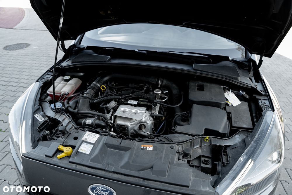 Ford Focus 1.0 EcoBoost Start-Stopp-System ST-Line - 38