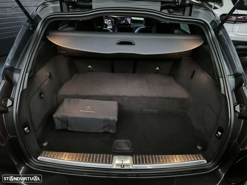 Mercedes-Benz C 300 de Edition - 48