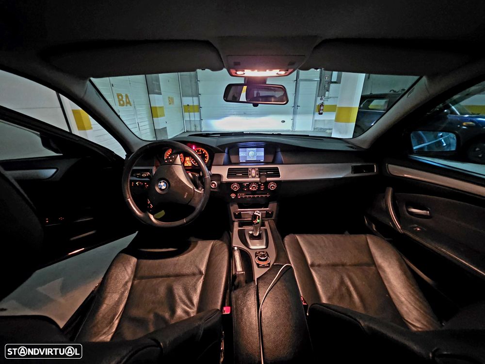 BMW 530 i Pack M Auto - 11