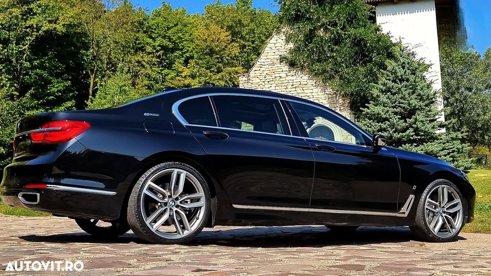 BMW Seria 7 - 24