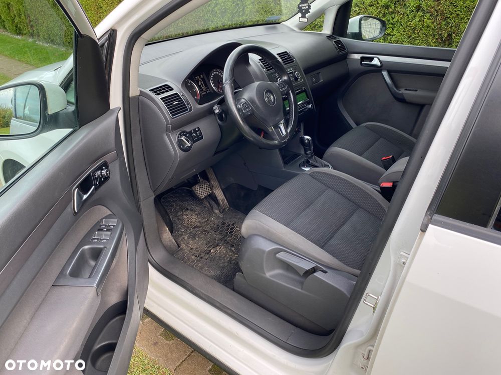 Volkswagen Touran 1.6 TDI DPF Comfortline DSG - 13