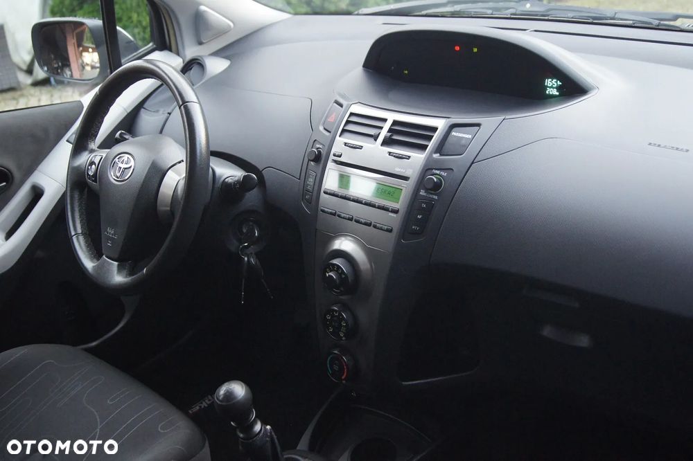 Toyota Yaris 1.33 VVT-i Cool+ - 23