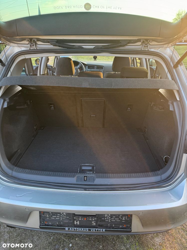 Volkswagen Golf - 16