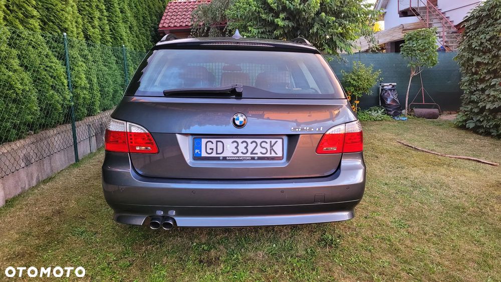 BMW Seria 5 525d - 9