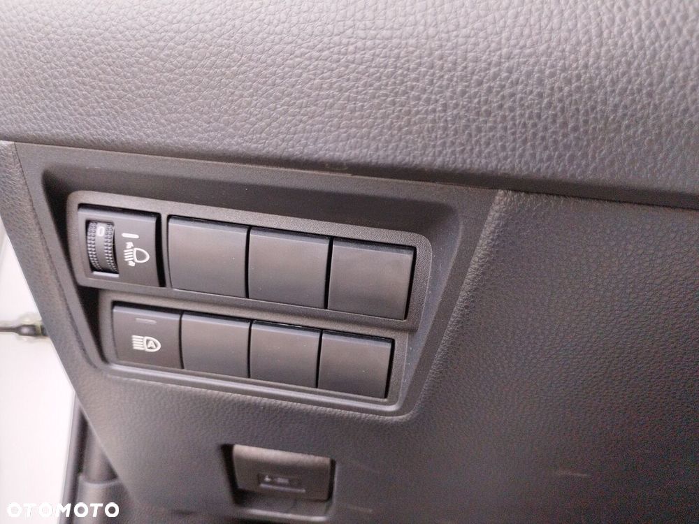 Toyota Yaris 1.5 Comfort - 23