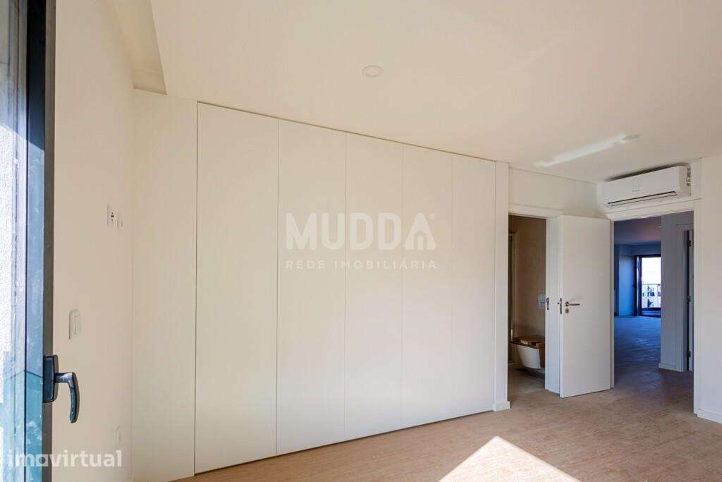 Apartamento T2 Duplex com terraço em Esgueira - Aveiro - Grande imagem: 5/23