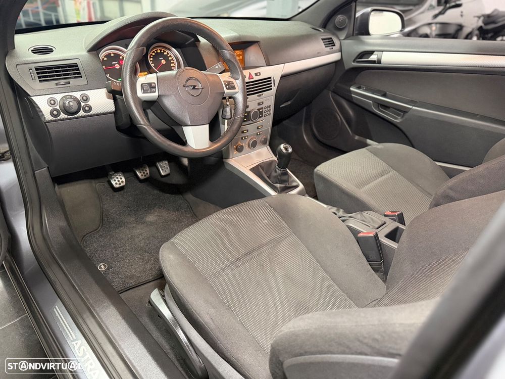 Opel Astra GTC 1.7 CDTI DPF Sport - 14