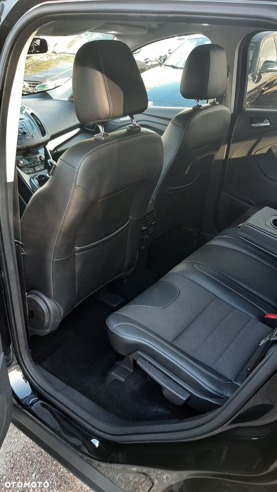 Ford Kuga 1.5 EcoBoost 2x4 Titanium - 18