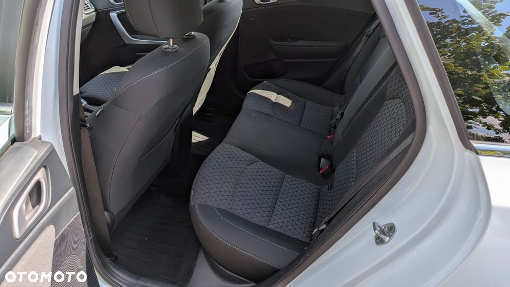 Kia Ceed 1.6 CRDi SCR M - 21