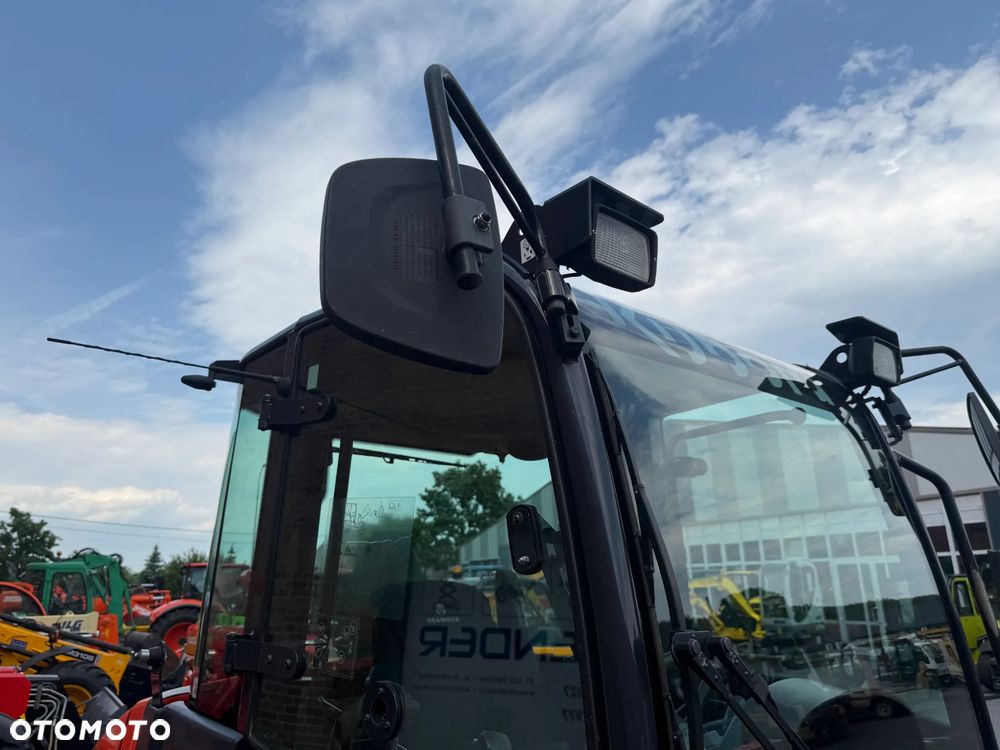 Kubota R082 - 13