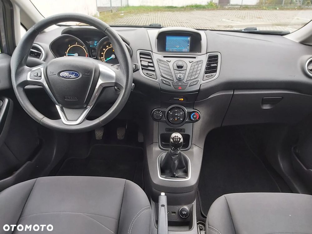 Ford Fiesta 1.5 TDCi Ambiente - 33