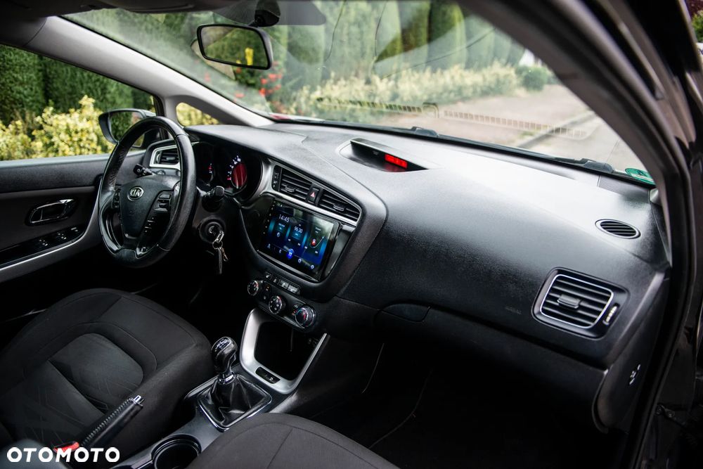 Kia Ceed 1.6 GDI ISG Vision - 38