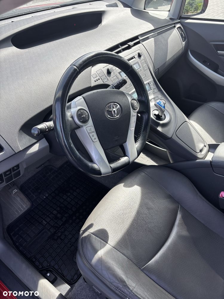 Toyota Prius - 5