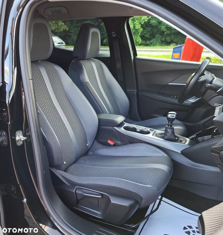 Peugeot 2008 1.2 PureTech Allure Pack S&S - 21