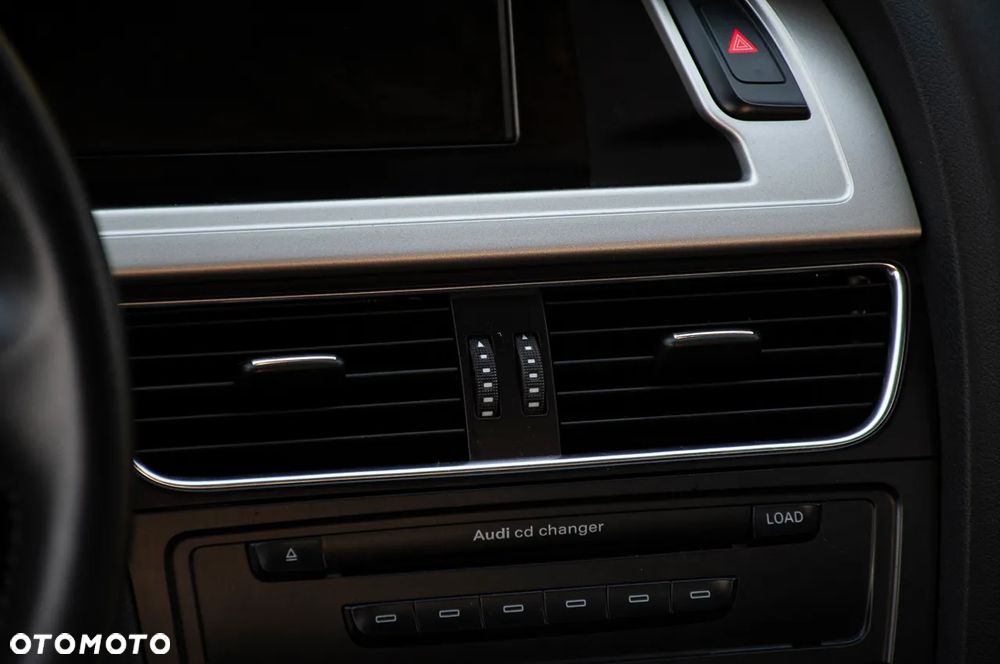 Audi A4 Avant 2.0 TDI DPF quattro Ambition - 31