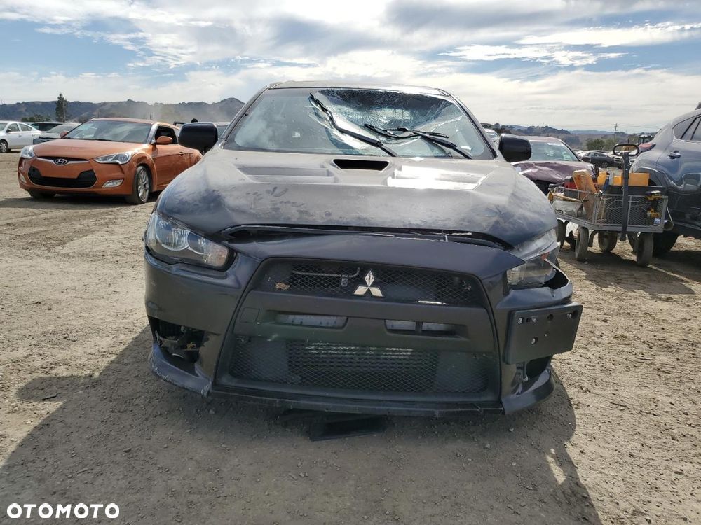 Mitsubishi Lancer Evolution GSR - 5