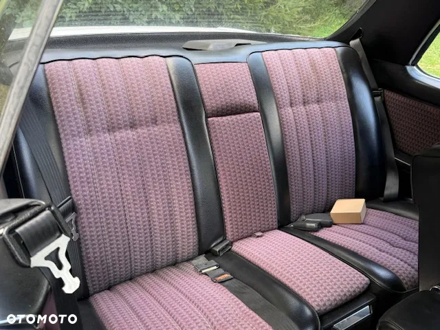 Mercedes-Benz W123 - 11