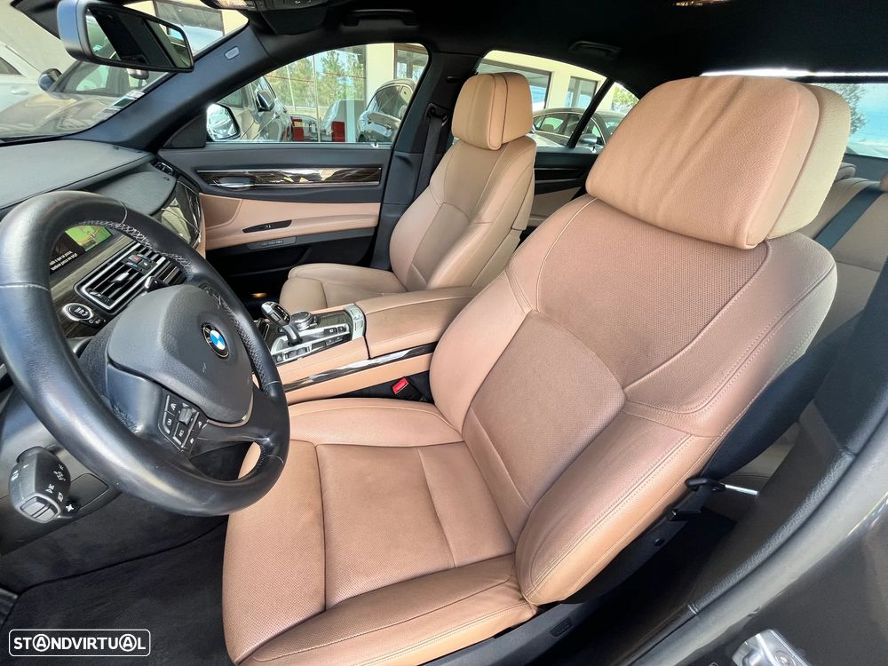 BMW 730 d - 12