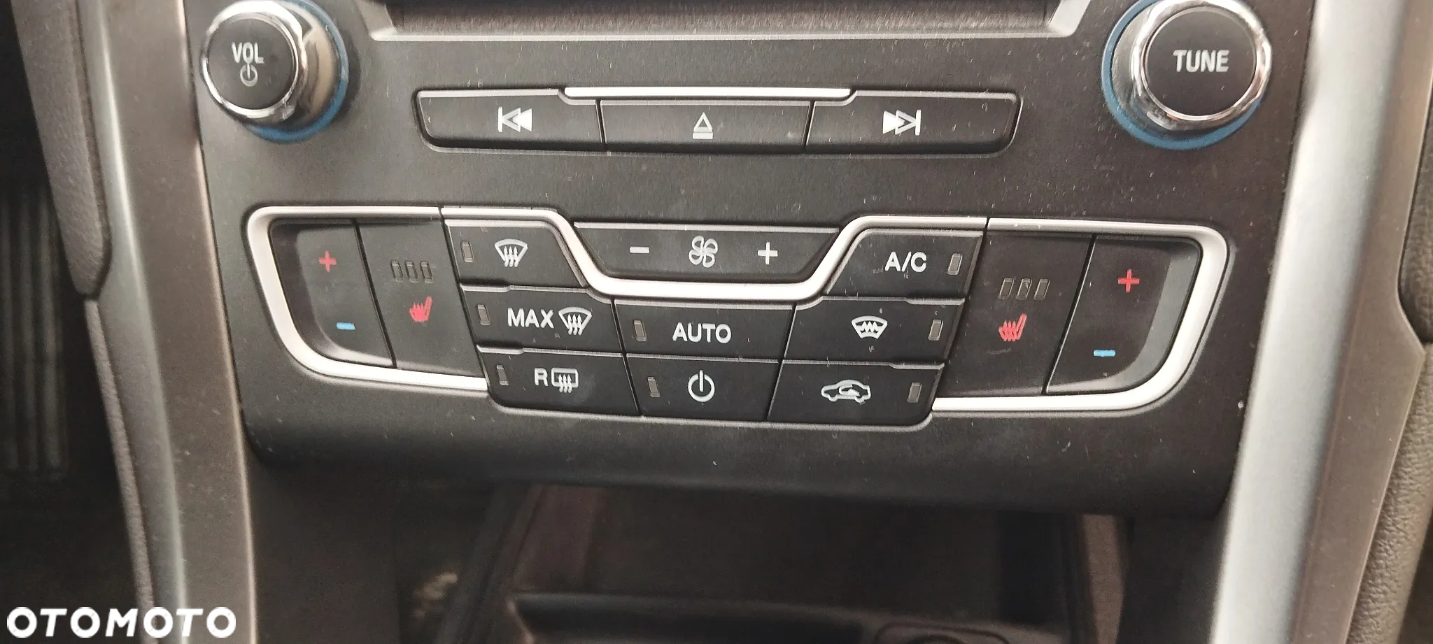 Ford Mondeo 1.6 TDCi ECOnetic Start-Stopp Titanium - 19