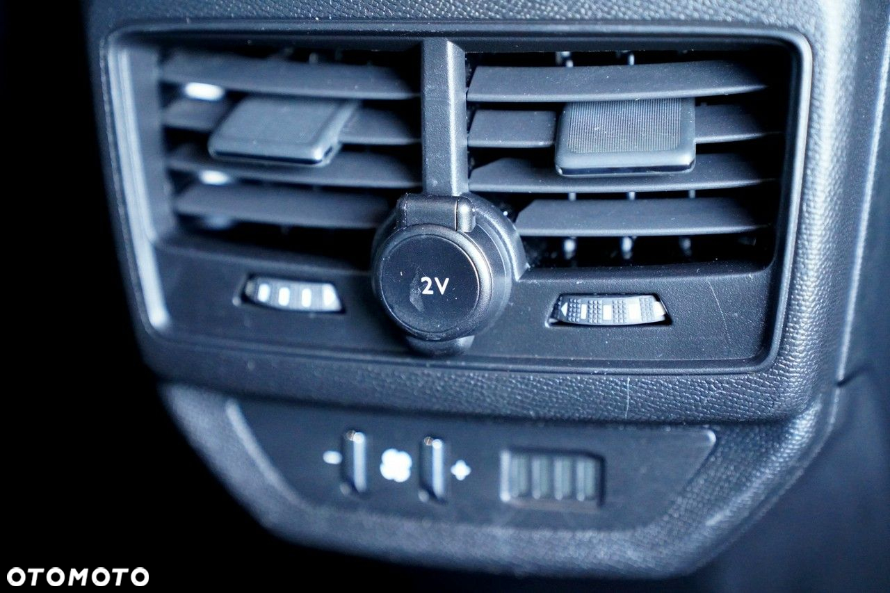 Peugeot 5008 - 25