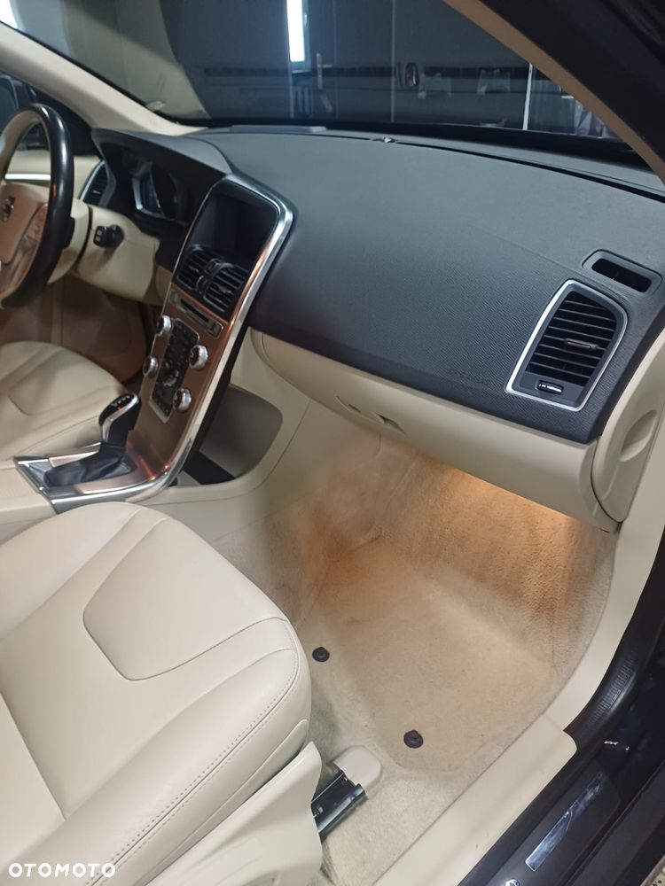 Volvo XC 60 - 3