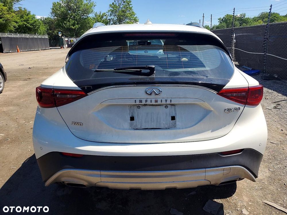 Infiniti QX30 2.0t DCT AWD Luxe Tech - 5