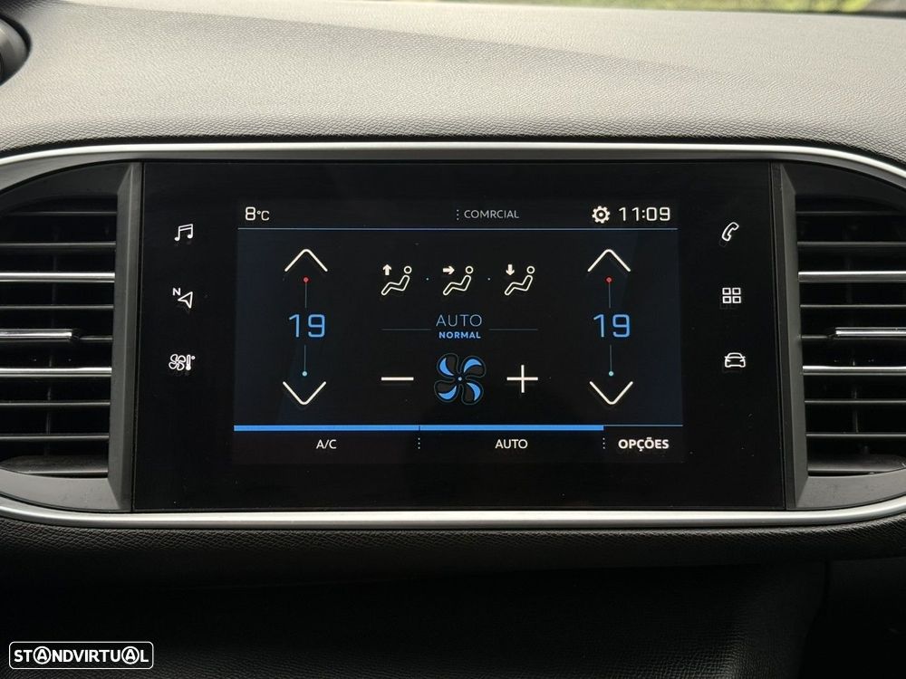 Peugeot 308 SW 1.2 PureTech Style - 13