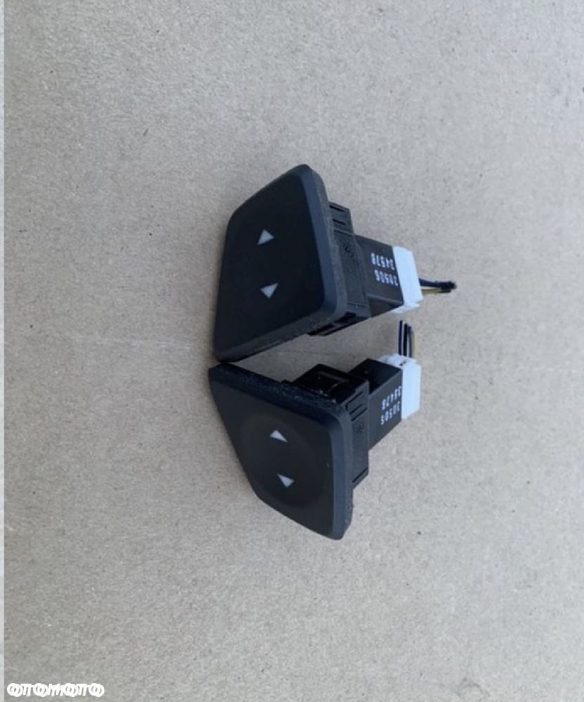 305063547B włącznik przełącznik szyb  lewy prawy Fiat 500 - 3
