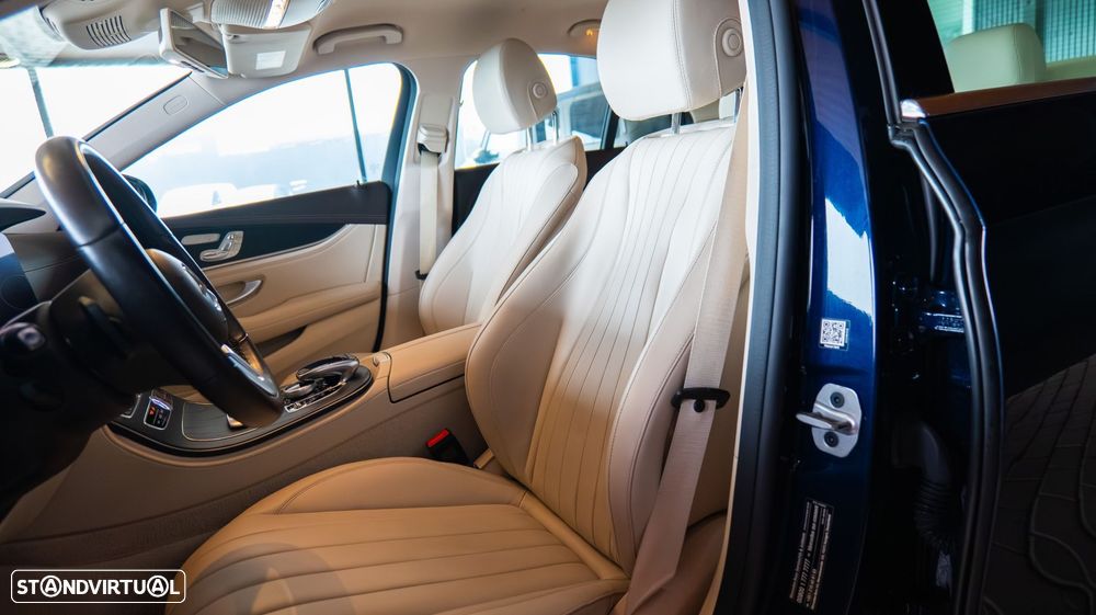 Mercedes-Benz E 300 e Exclusive Line - 24