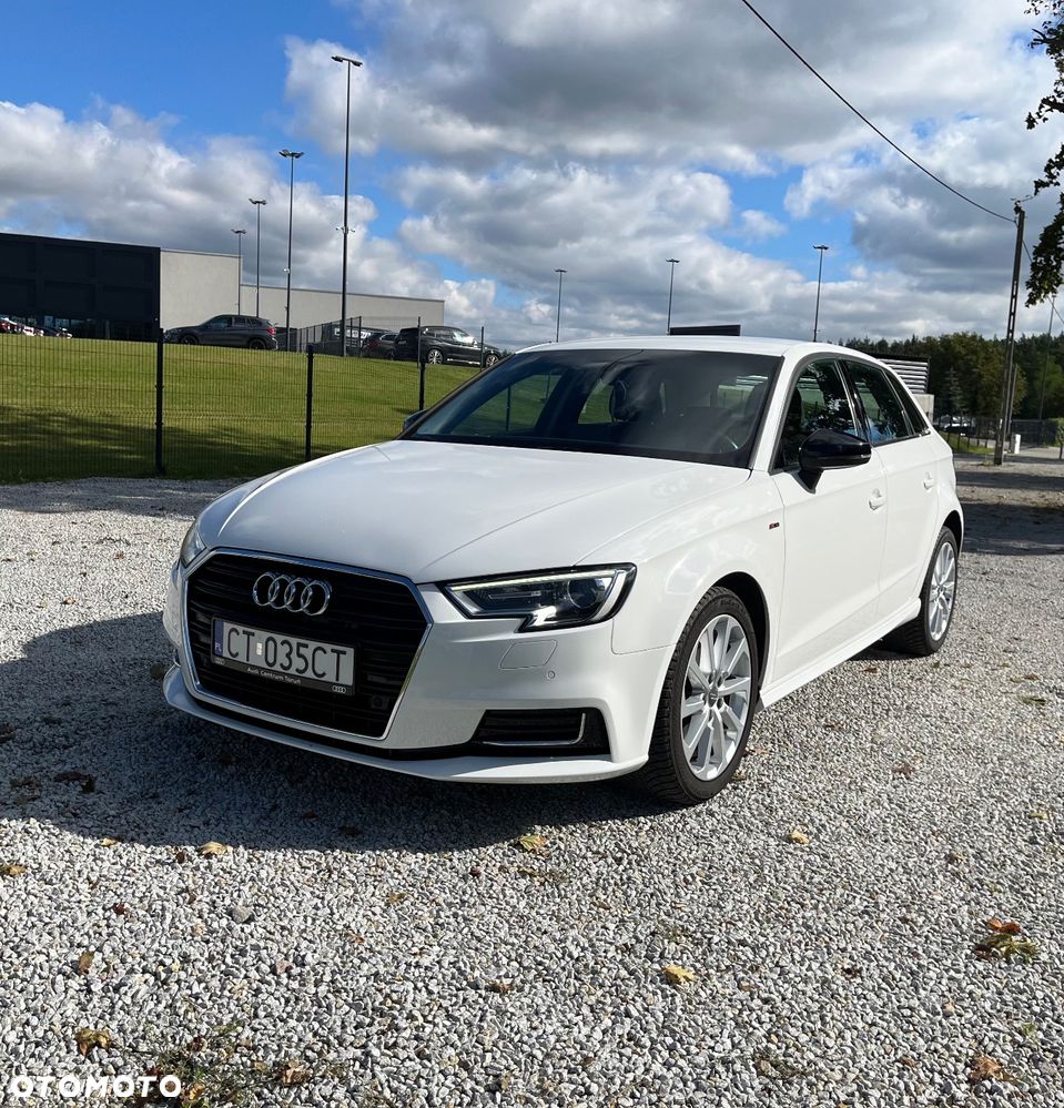 Audi A3 Sportback - 1