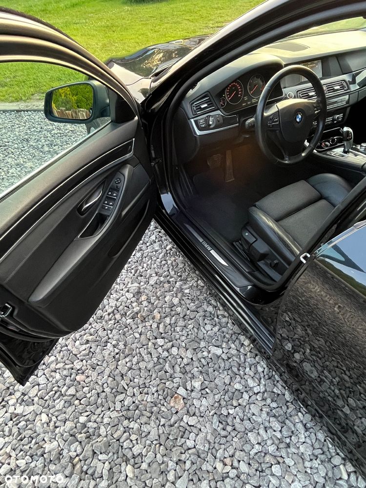 BMW Seria 5 520d Touring - 9