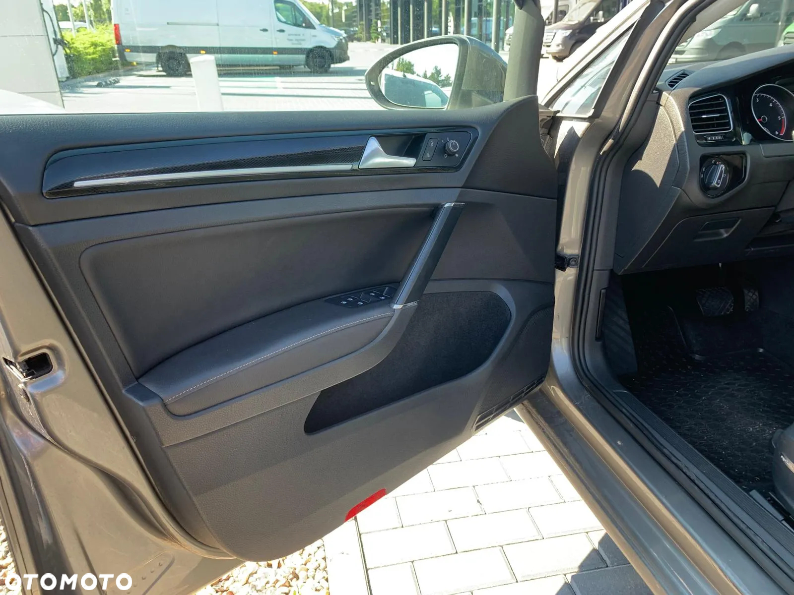 Volkswagen Golf VII 2.0 TDI BMT Highline DSG - 9