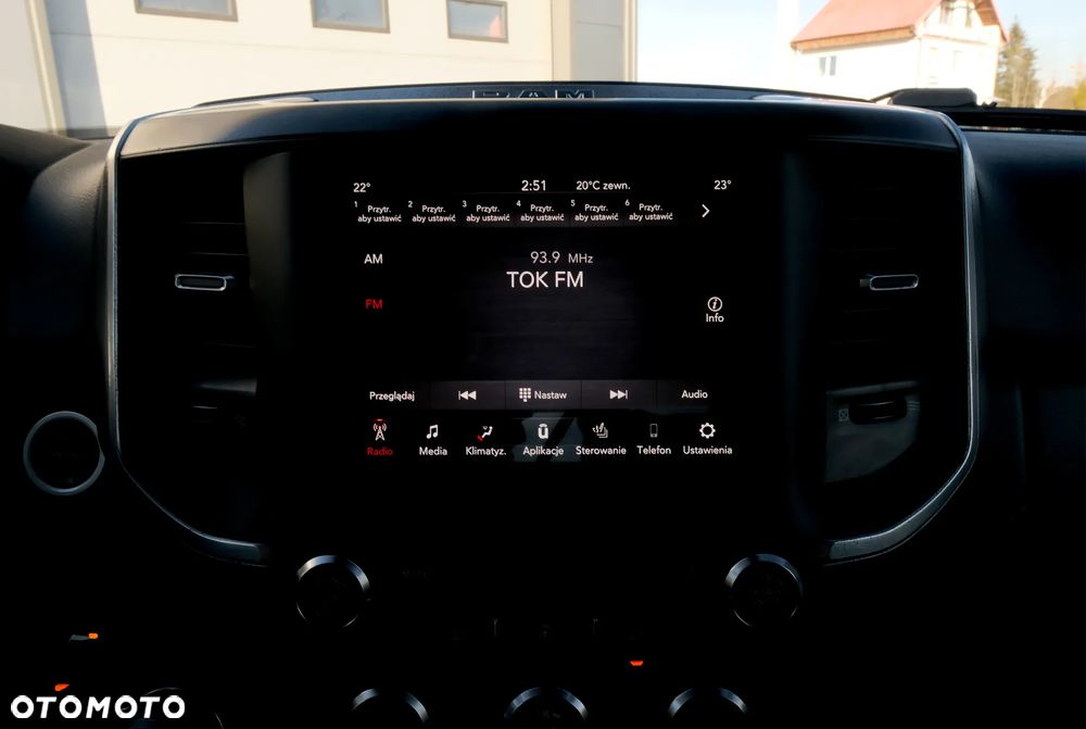 RAM 1500 5.7 Crew Cab Shortbed Bighorn Chrome - 32