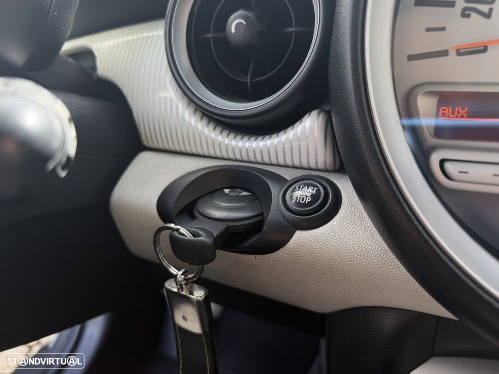 MINI 3 Portas Cooper D 50 Camden - 31