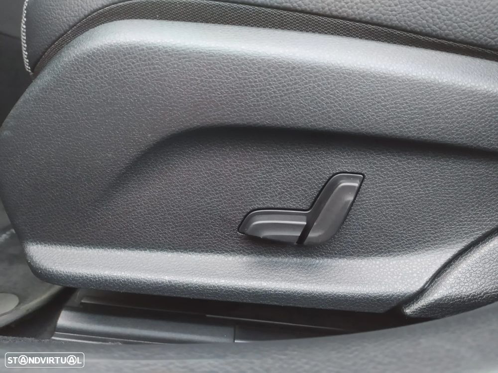 Mercedes-Benz C 220 d Avantgarde Aut. - 23