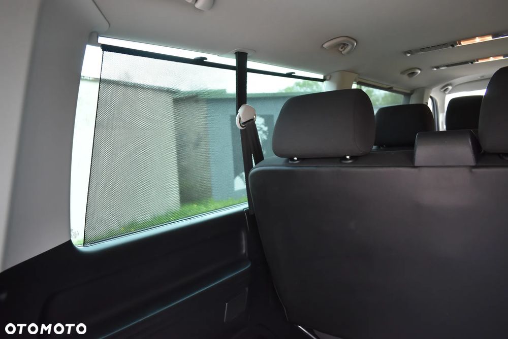 Volkswagen Caravelle 2.0 TDI L2 Comfortline DSG - 20