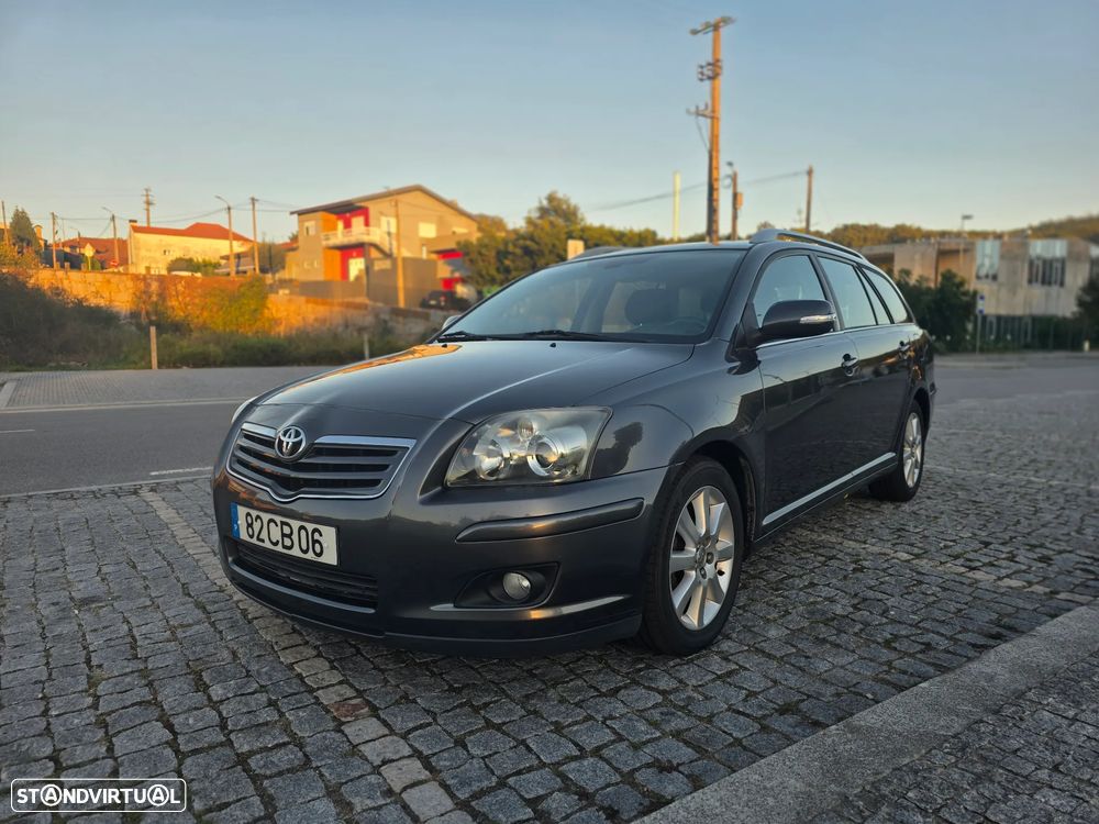 Toyota Avensis SW 2.0 D-4D - 1