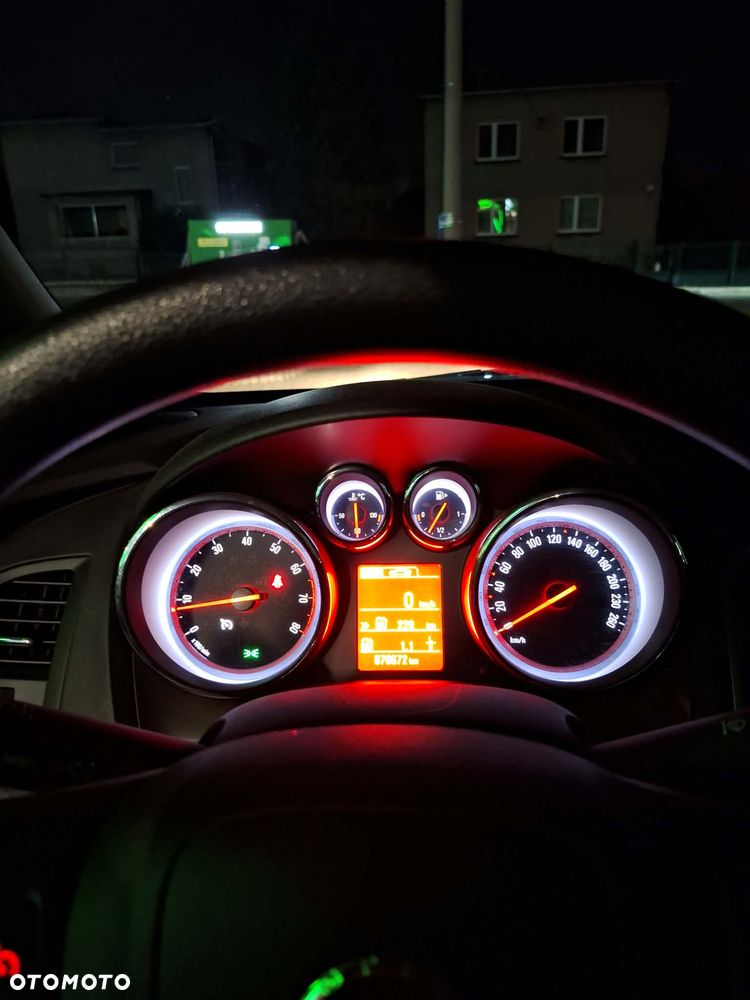 Opel Astra - 10