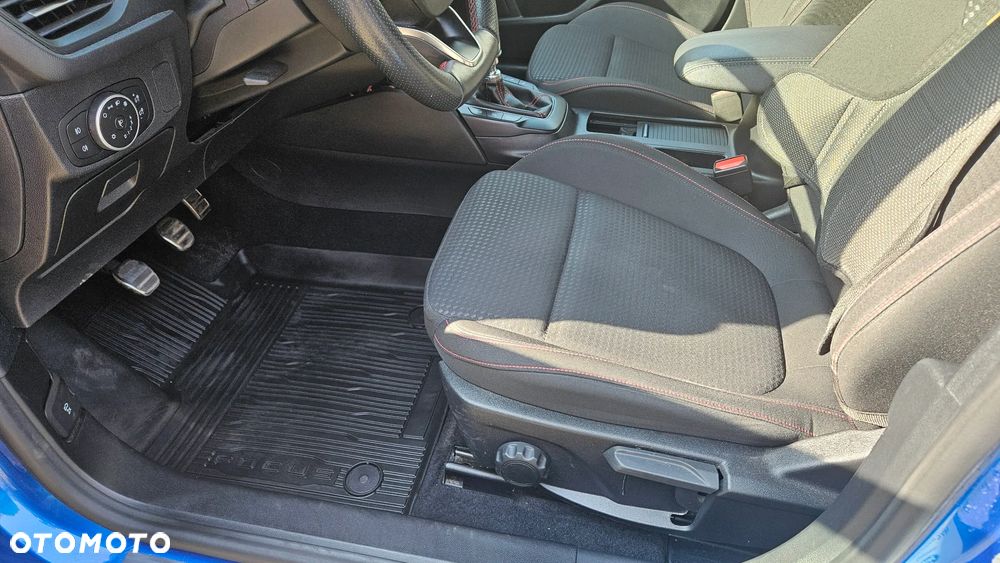 Ford Focus 1.5 EcoBoost Titanium ASS - 16