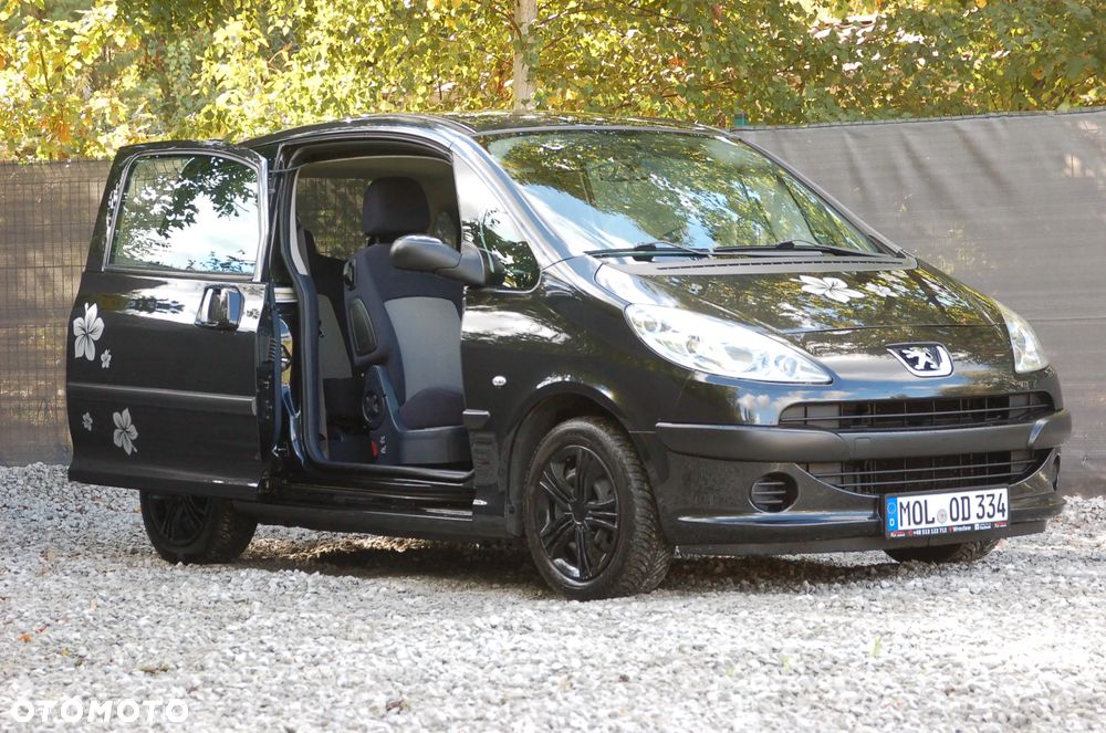 Peugeot 1007 - 32