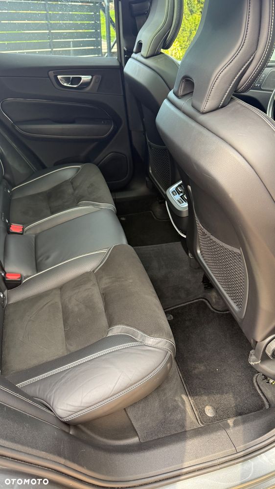 Volvo XC 60 D4 AWD R-Design - 14