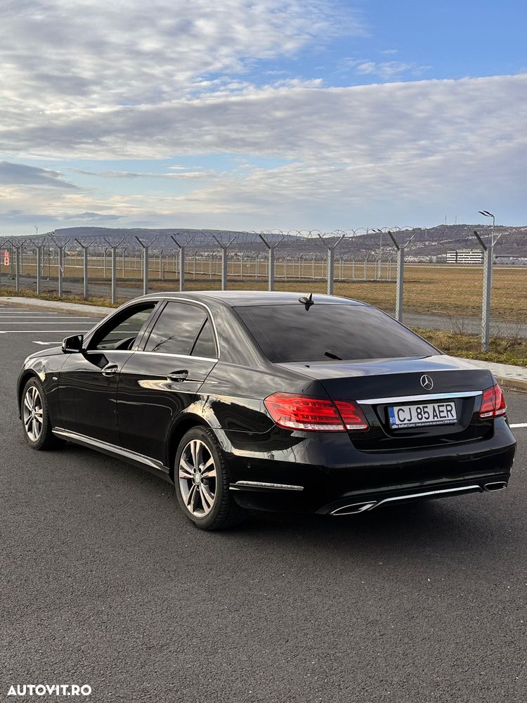 Mercedes-Benz E 200 BlueTEC 7G-TRONIC Elegance - 4