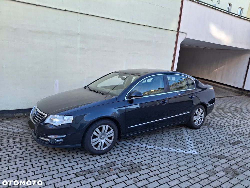 Volkswagen Passat 2.0 TDI Comfortline DSG - 13