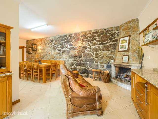 Quinta T3+2 com uma deslumbrante paisagem sobre o Rio Vouga - Grande imagem: 4/53