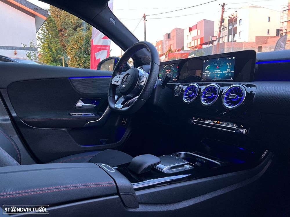 Mercedes-Benz A 250 e AMG Line - 22