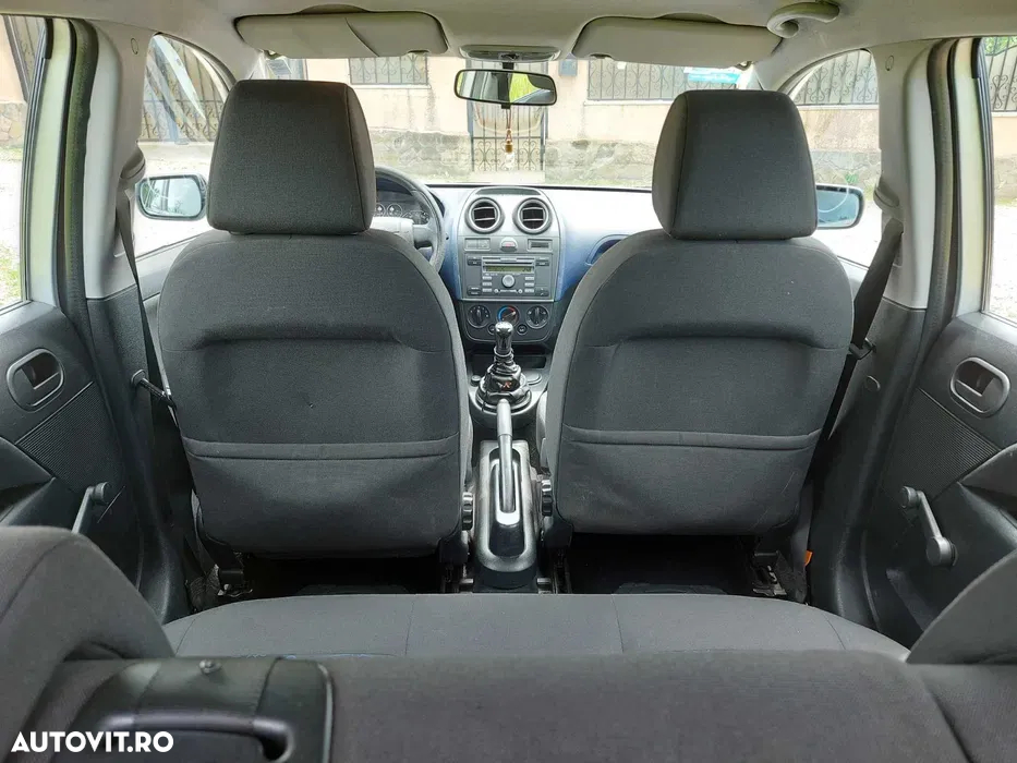 Ford Fiesta - 6