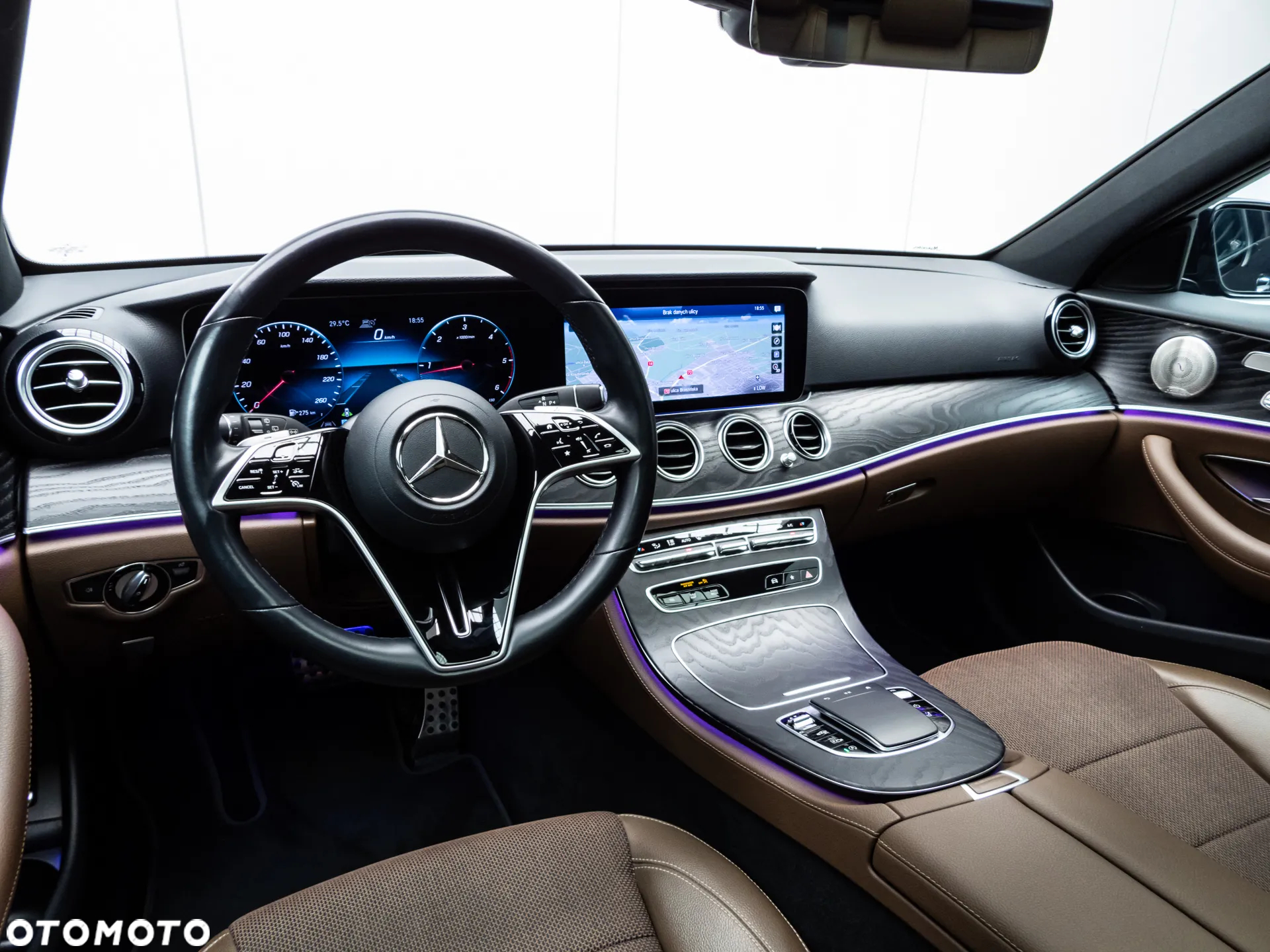 Mercedes-Benz Klasa E 220 d 4-Matic All-Terrain Avantgarde - 16
